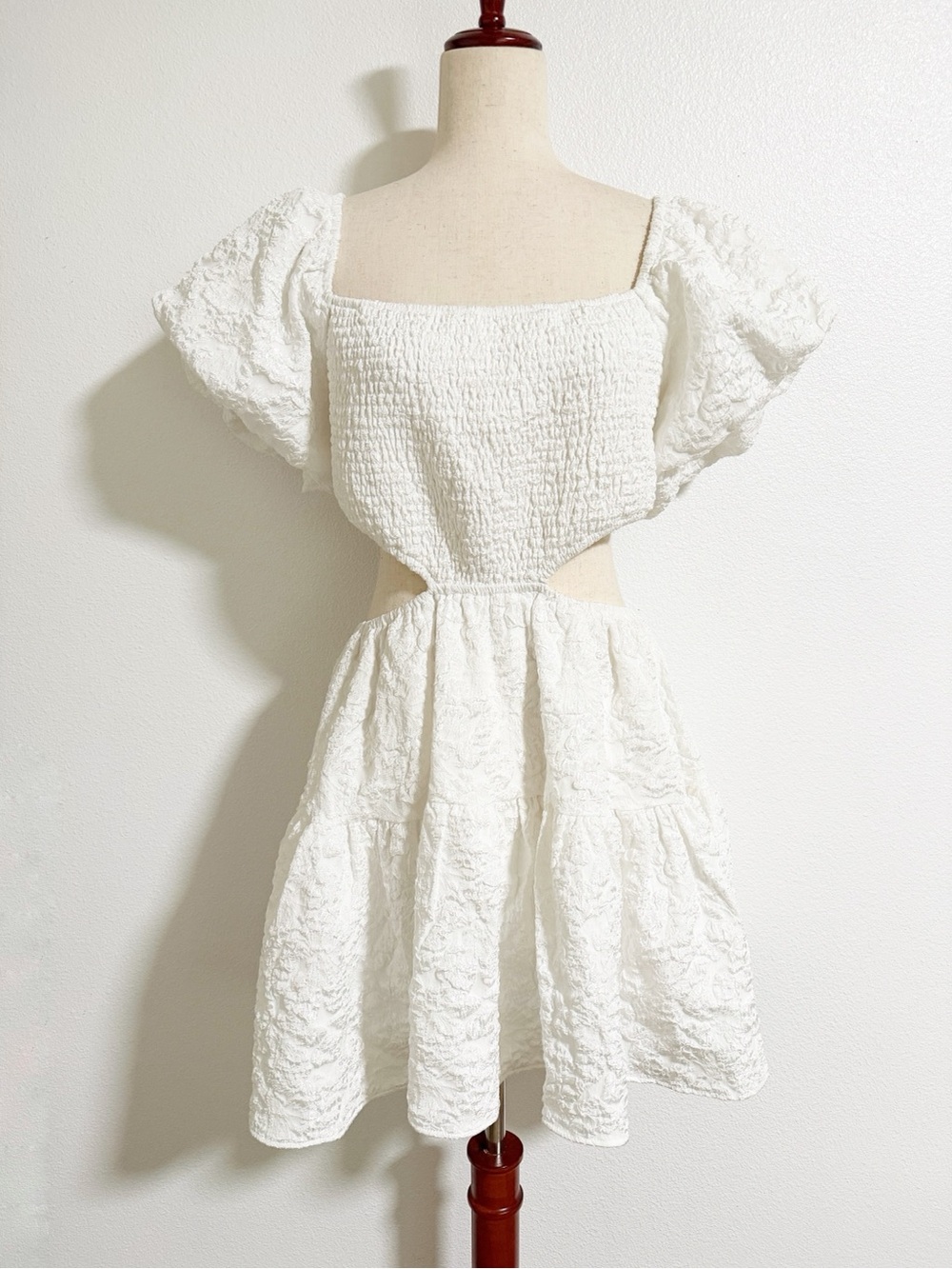 Mable Jacquard Satin Puff Sleeve Cutout Mink Dress